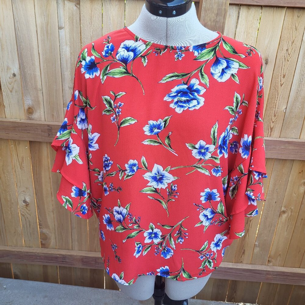 Halogen women's red floral flutter short sleeve top size small